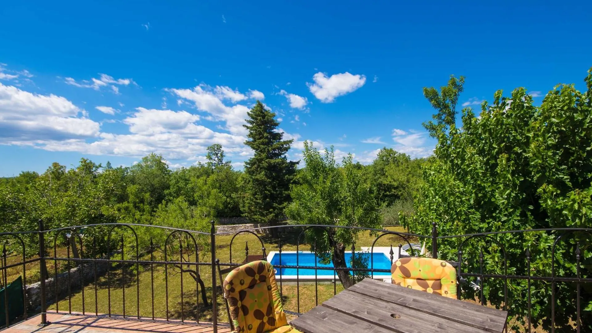 Villa Loreta, A Beautiful And Cozy Villa Minutes Away From The Sea Raša Chorwacja